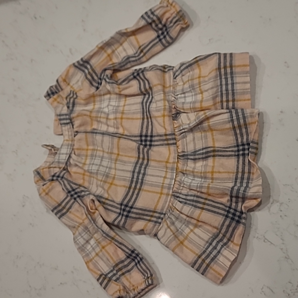 Baby Gap size 3-6 months flannel dreas